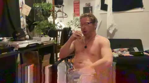 Snapshot of petehaze484617 chatting on 11.15.25 Pete Haze online show from 11.15.25