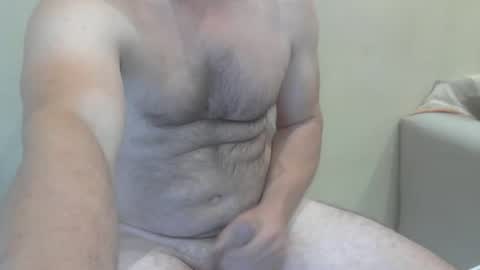 Snapshot of peter_7776 chatting on 04.20.26 peter online show from 04.20.26