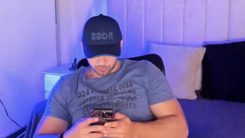 Snapshot of peter_jackson1 chatting on 12.01.24 peter jackson1 online show from 12.01.24