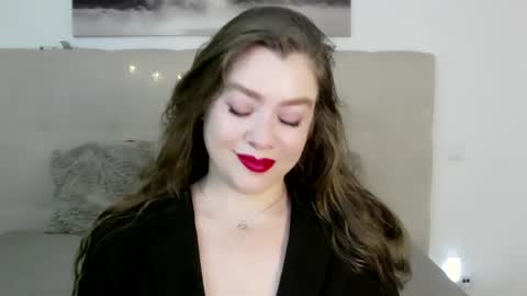 Peters Emily online show from 01.09.25