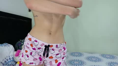 Snapshot of petiite_aliice chatting on 04.27.26 Alice online show from 04.27.26