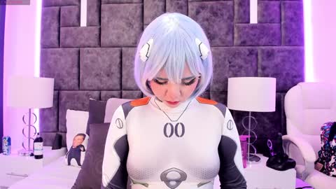 Snapshot of petit_rosseowo chatting on 01.24.25 Im Rosse but u can call me Rossie or Rosita . online show from 01.24.25