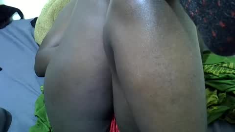 petite234 online show from 11.21.25