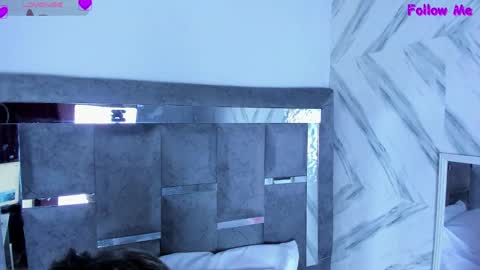 petite_amor online show from 01.19.25