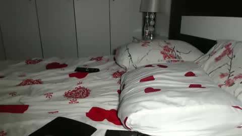 petite_danielle online show from 09.10.25