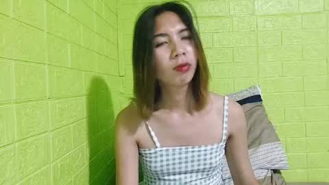 Yuriee online show from 01.11.25