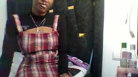 petite_princes online show from 12.09.24