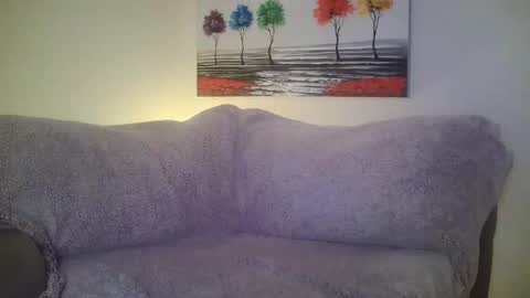 petite treat  online show from 01.01.25