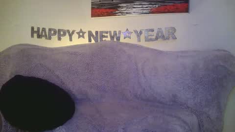 petite treat  online show from 01.06.25