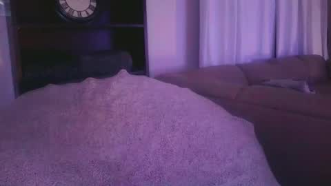 petite treat  online show from 01.19.25