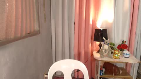 Snapshot of petiteasianx chatting on 02.10.25 Vrin online show from 02.10.25