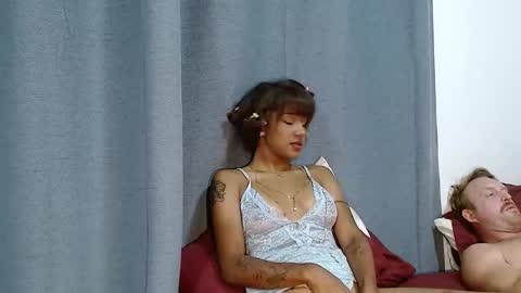 Snapshot of petitebubblegum chatting on 02.13.25 Caramel princesa online show from 02.13.25