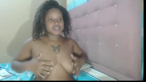 petitechocolatemommy online show from 01.18.26