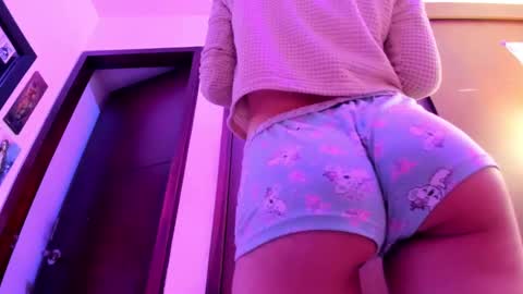 Lunna online show from 03.03.25