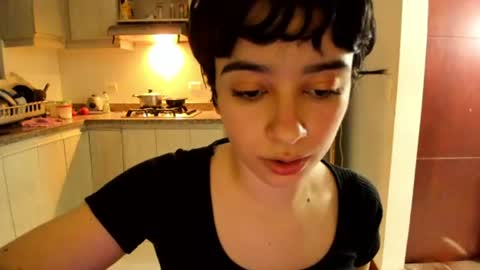 Snapshot of petitee_lunna chatting on 07.02.26 Lunna online show from 07.02.26