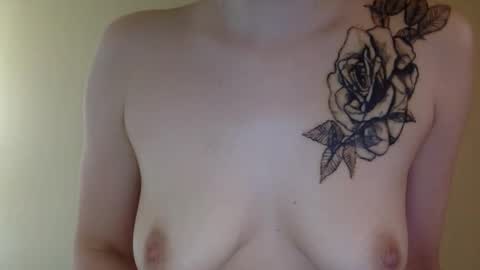 petitegirl467 online show from 04.26.26