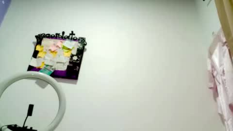 Snapshot of petiteivoryqueen chatting on 05.12.26 danna online show from 05.12.26
