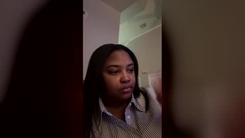 Snapshot of petitekinkxo chatting on 02.05.26 petitekinkxo online show from 02.05.26