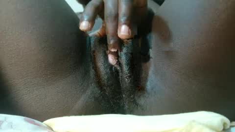 petiteme1 online show from 02.22.25