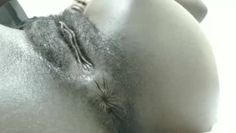 petiteme1 online show from 10.13.25