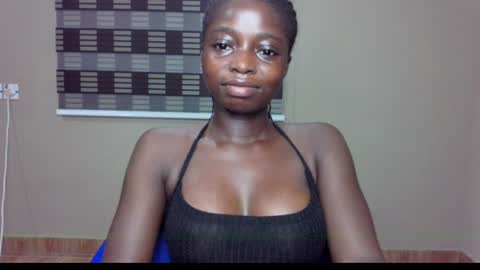 Snapshot of petitexxebony chatting on 06.10.26 petitexxebony online show from 06.10.26