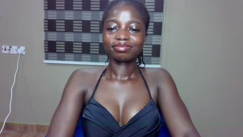 Snapshot of petitexxebony chatting on 07.14.26 petitexxebony online show from 07.14.26