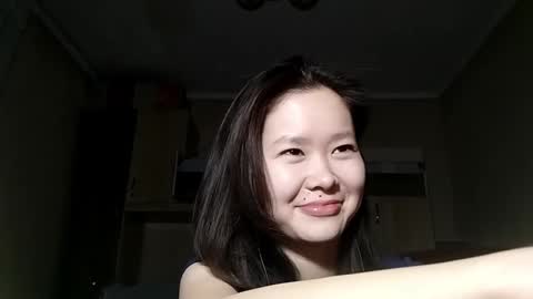 Snapshot of petronilayoshimori chatting on 11.26.25 Hello Viola here online show from 11.26.25