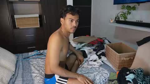 Snapshot of pettercat chatting on 11.04.25 Pettercat online show from 11.04.25