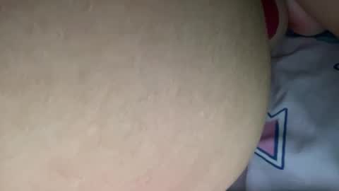 Snapshot of peular chatting on 05.15.26 peular online show from 05.15.26