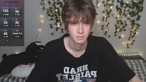 Snapshot of pexxide chatting on 01.06.26 soren online show from 01.06.26