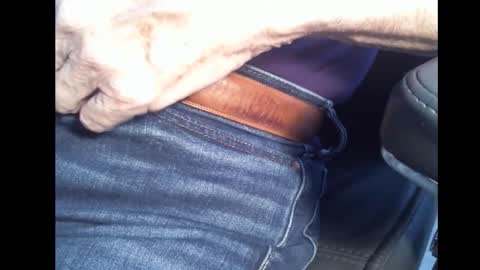 Snapshot of pg19531107 chatting on 02.01.26 Paul online show from 02.01.26