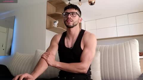 phantom_bigger1 online show from 11.22.25