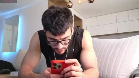 phantom_bigger1 online show from 11.24.25