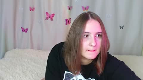 Snapshot of phantommira chatting on 12.09.24 phantommira online show from 12.09.24