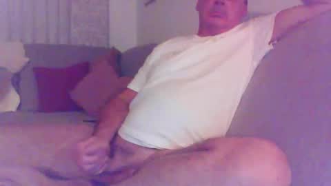Snapshot of phil279 chatting on 01.24.25 Phil online show from 01.24.25
