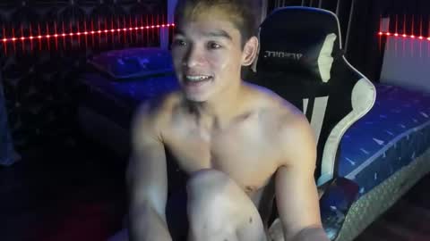 Snapshot of philhotbody chatting on 01.22.25 AJ online show from 01.22.25