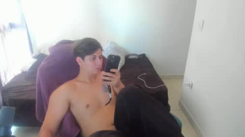 Snapshot of philip_dj chatting on 04.28.26 philip_dj online show from 04.28.26
