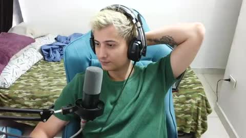 Snapshot of philip_dj chatting on 06.21.26 philip_dj online show from 06.21.26
