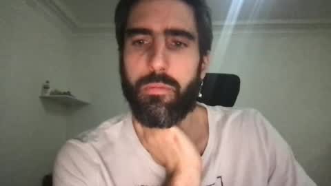 Snapshot of philllaroche chatting on 02.22.25 Phill online show from 02.22.25