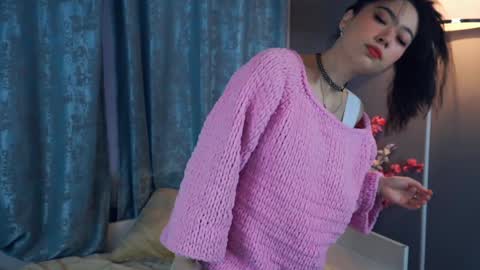 Snapshot of philomenafrost chatting on 12.04.24 Hitomi oo online show from 12.04.24