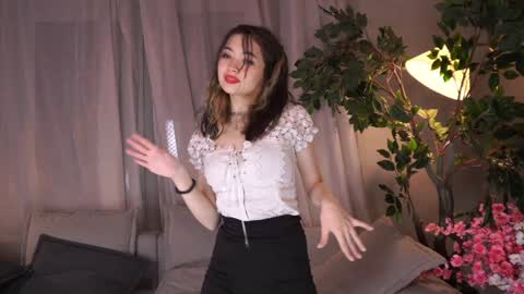 Snapshot of philomenafrost chatting on 12.07.24 Hitomi oo online show from 12.07.24