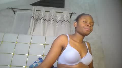 Snapshot of phoebe015 chatting on 02.23.26 phoebe online show from 02.23.26