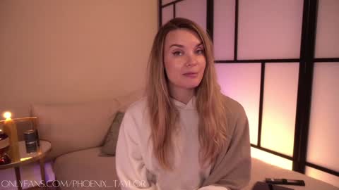 PHOENIX TAYLOR online show from 01.07.25
