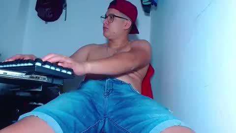 AdnierGnz online show from 12.04.25