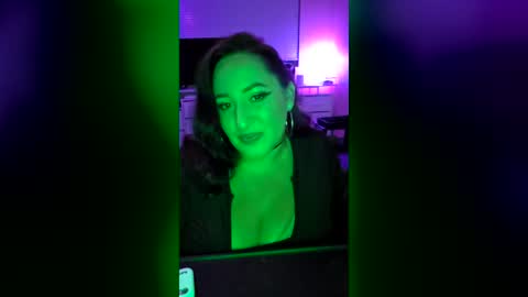Snapshot of phoenixpowers chatting on 08.01.26 phoenixpowers online show from 08.01.26