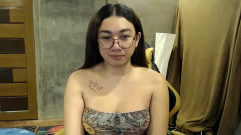 Pia online show from 10.31.25