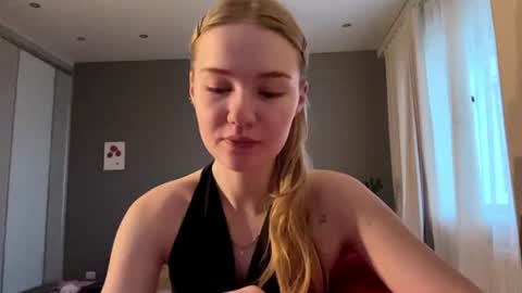 Snapshot of piastonesifer chatting on 06.29.26 Kristie online show from 06.29.26