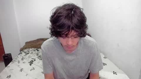 picaszomilos350 online show from 11.12.25