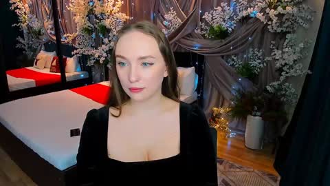 Snapshot of pieceofinspiration chatting on 01.12.25 Emelie online show from 01.12.25