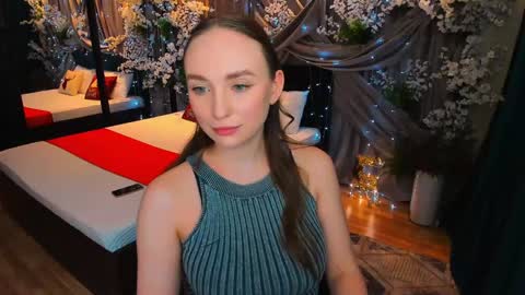 Snapshot of pieceofinspiration chatting on 01.25.25 Emelie online show from 01.25.25